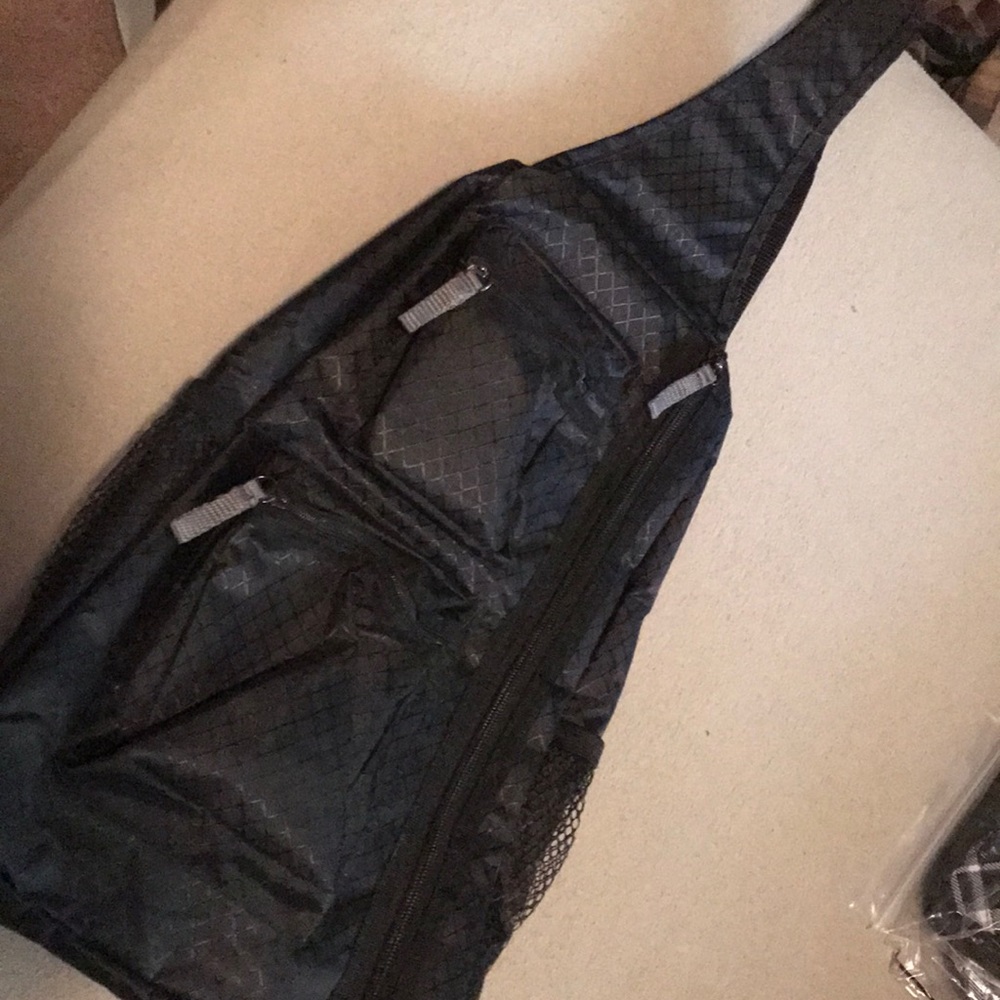 Thirty One cross body pack